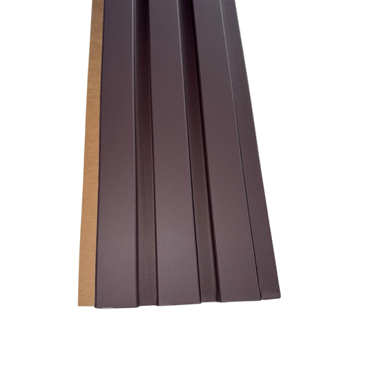 riflaje MDF burgundy, riflaje decorative vișiniu, riflaje perete interior, panouri decorative MDF burgundy, riflaje design interior, riflaje moderne burgundy, panouri riflate MDF