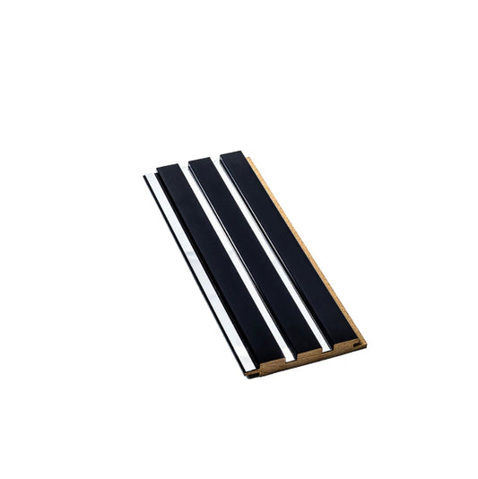 Riflaj decorativ din MDF Negru cu insertii silver– ideal pentru decor interior modern și elegant