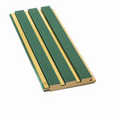 Riflaj decorativ din MDF verde cu inserții aurii – ideal pentru decor interior modern și elegant.