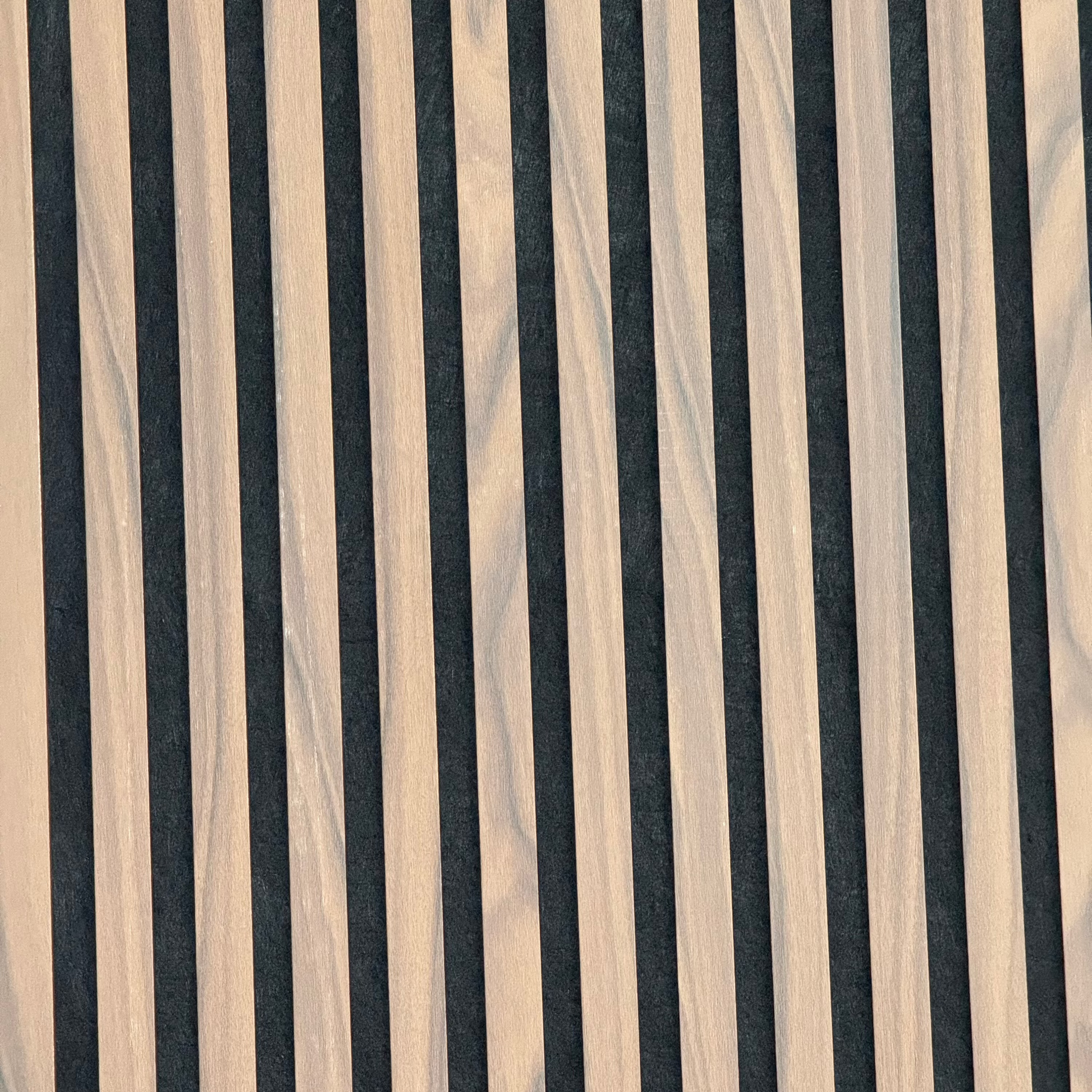 Panou riflaj acustic MDF Lemn 100x280cm, disponibil în Constanța – soluție decorativă și fonoabsorbantă ideală pentru case, birouri sau spații comerciale.