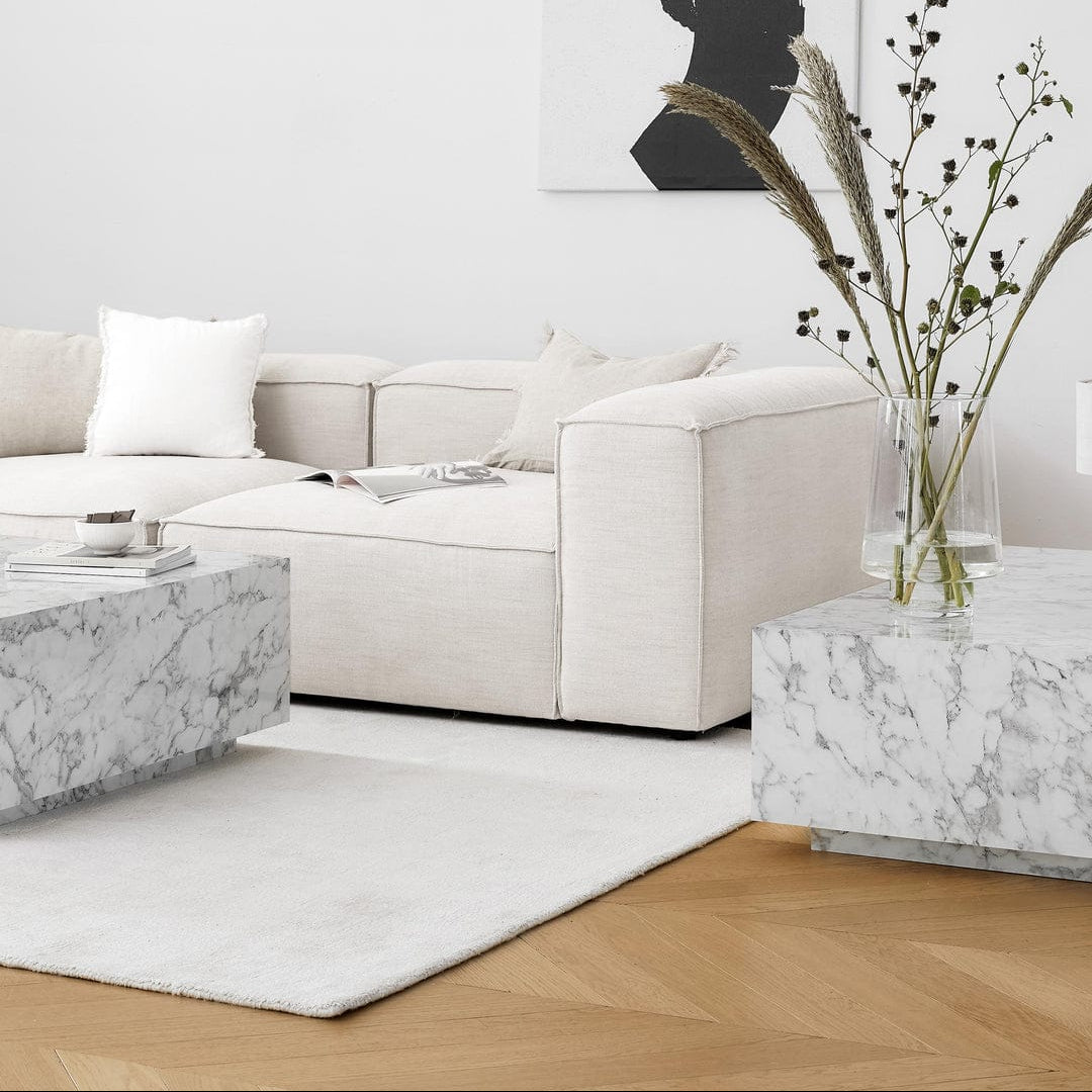 Canapea modulara Frame Soft Beige cu design arhitectural si finisaj premium